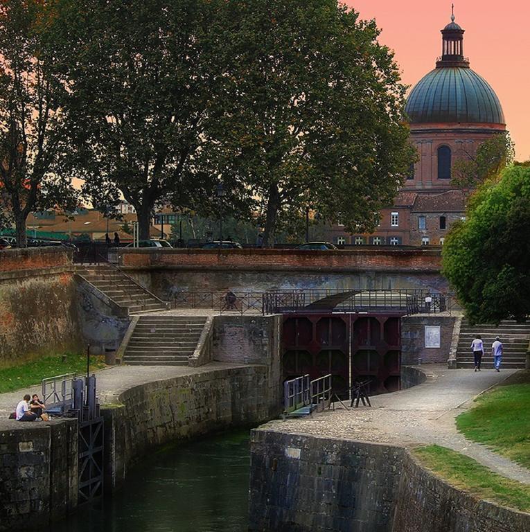 Le Clos Des Nobles Apartman Toulouse Kültér fotó