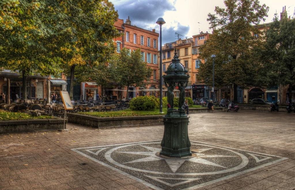 Le Clos Des Nobles Apartman Toulouse Kültér fotó